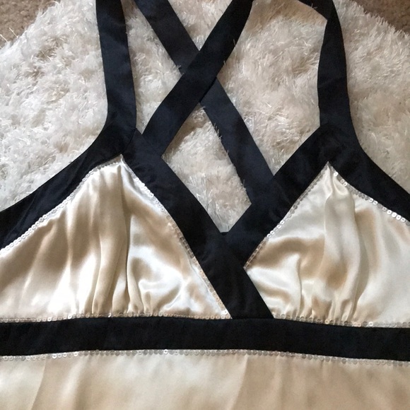 ❗️LAST CHANCE❗️ Gorgeous dressy top by Kenzie - Picture 2 of 4